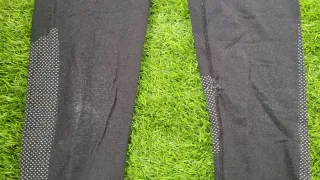 Pantalón térmico niño gris y negro. Talla 10-12.