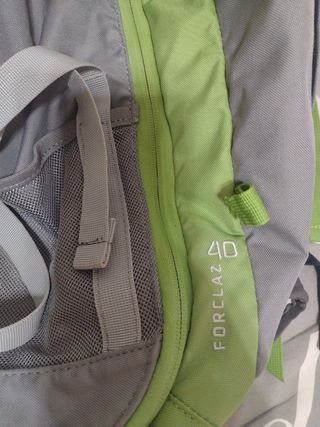 Mochila Quechua Forclaz 40 gris/verde