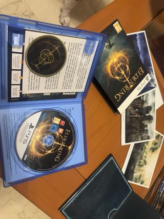 Elden Ring PS5 Juego + Postales
