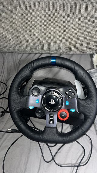 PS4 y Volante Logitech g29