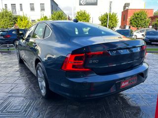 Volvo S90 D3 MOMENTUM 2018