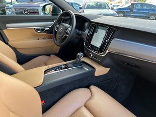 Volvo S90 D3 MOMENTUM 2018