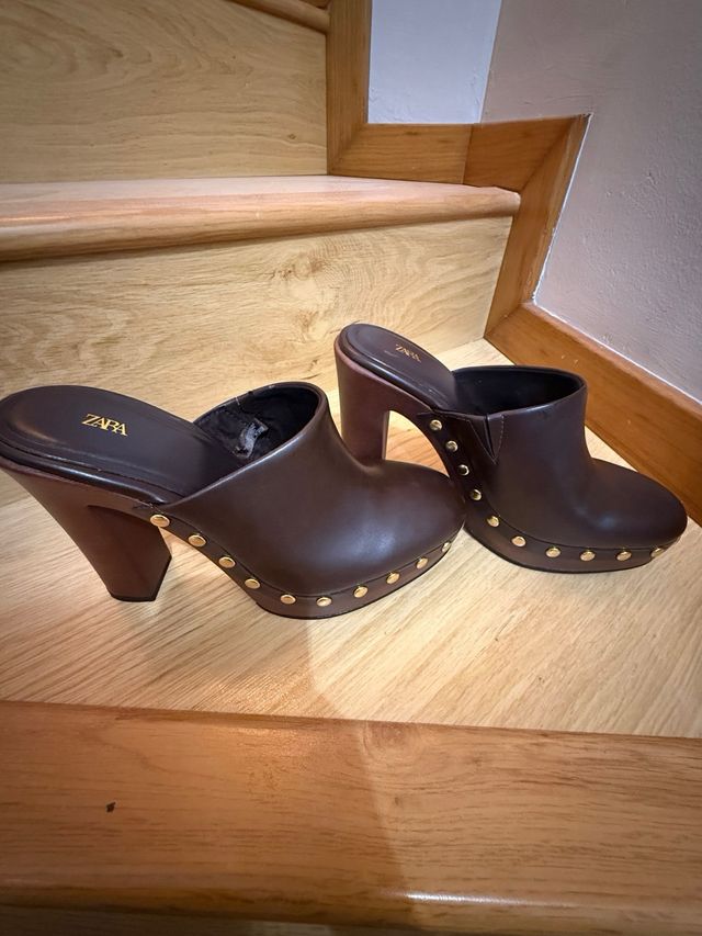 Zuecos tacón Zara marrones talla 38. Tacón 12cm
