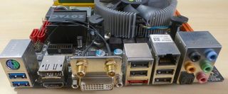Placa Base Zotac H61ITX-A-E + Intel i3