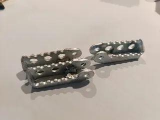 Reposapiés montesa cota