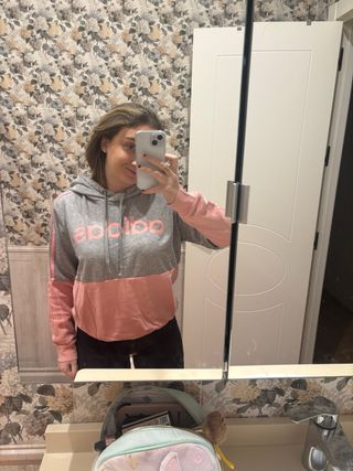 Sudadera Adidas gris y rosa