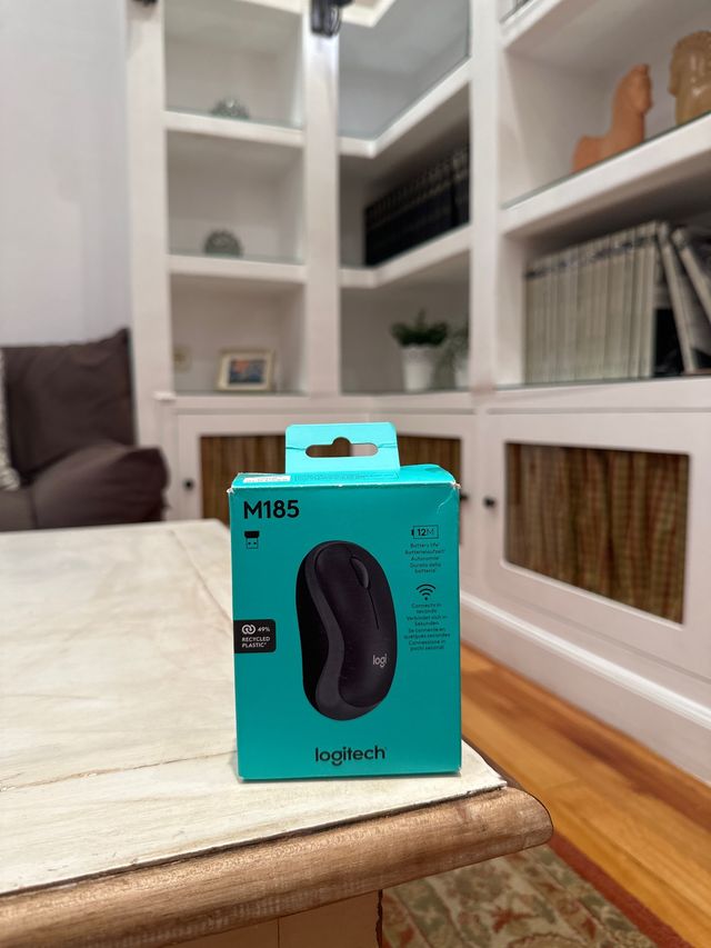 Ratón Logitech M185 - Nuevo en Caja (Negro)