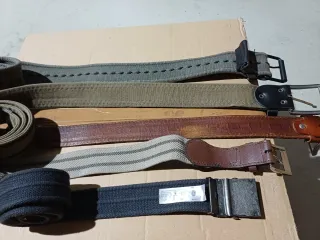 Lote de 5 cinturones de tela y piel