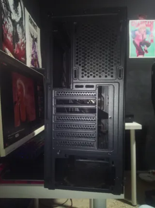 Torre de Ordenador Gaming Negra