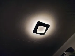 Plafoniera moderna quadrata e rotonda