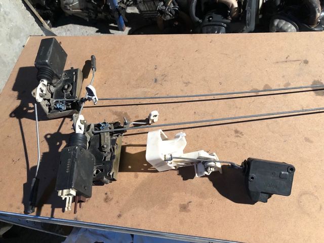 Cerraduras 106 y saxo