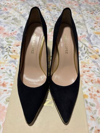 Zapatos Adela Lopez Piel Negro y Dorado