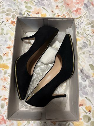 Zapatos Adela Lopez Piel Negro y Dorado