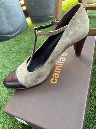 Zapatos Camila's T-Strap Beige y Marrón