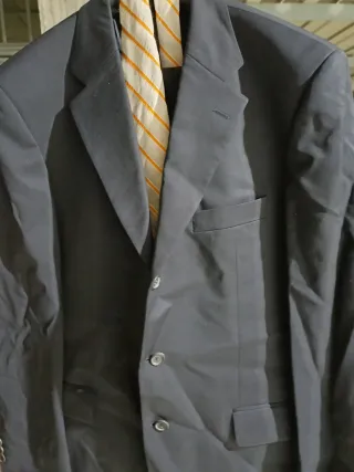 Traje Hugo Boss Azul Marino y Corbata Gris