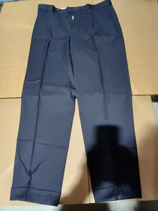 Traje Hugo Boss Azul Marino y Corbata Gris