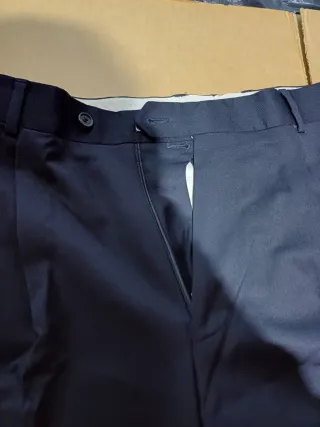 Traje Hugo Boss Azul Marino y Corbata Gris