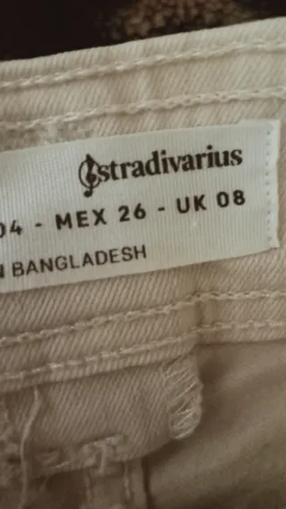 Pantalón pata elefante beige Usado una vez.