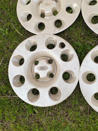 Tapacubos Ford Escort XR3i (4 unidades)