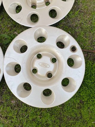 Tapacubos Ford Escort XR3i (4 unidades)