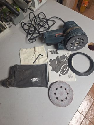 Lijadora Black&Decker KA190E