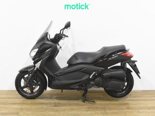 YAMAHA XMAX 125