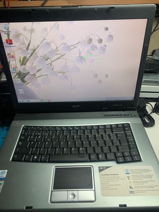 Acer TravelMate 2303WLMI Portátil