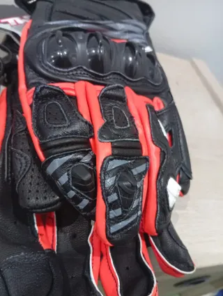 Guantes Moto T-MAX GP Plus Negros y Rojos