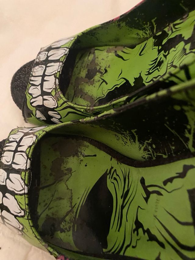 Zapatos de tacón Iron Fist zombie