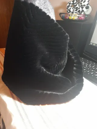 Bufanda terciopelo negro El Corte Inglés