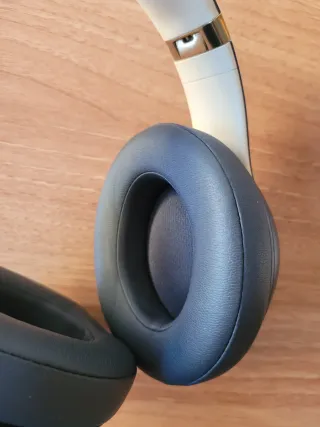 Auriculares Beats Studio 3 Gris y Dorado