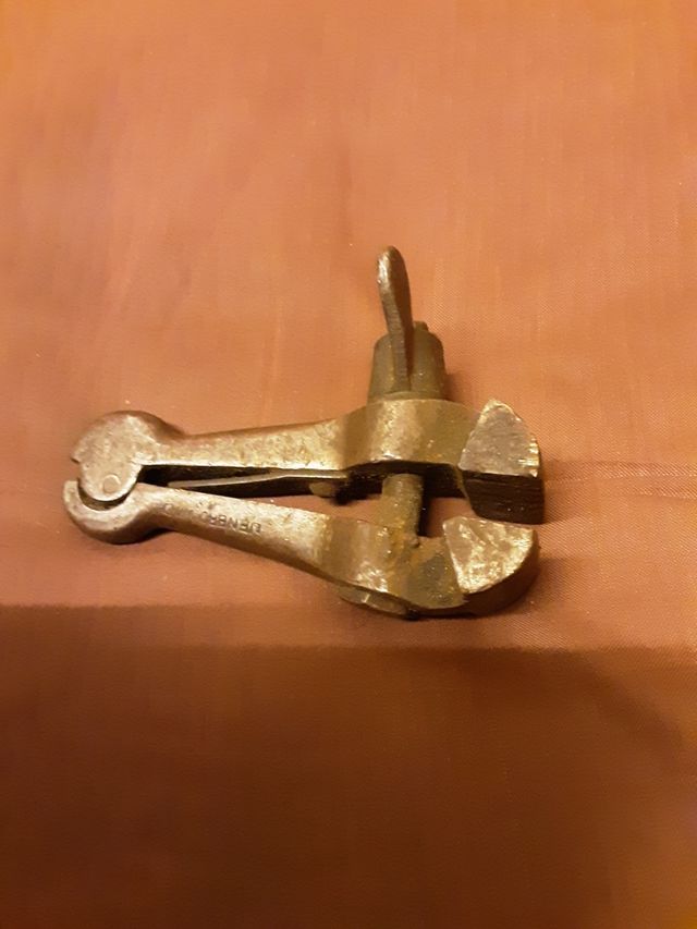 Mini tornillo de banco