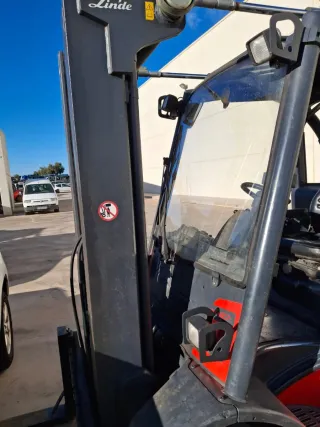 CARRETILLA LINDE H40.