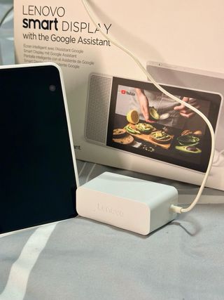 Lenovo Smart Display 8” HD con Google Assistant