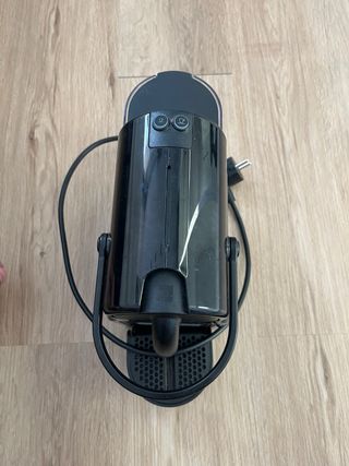 Cafetera Nespresso Pixie Negra