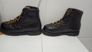 Botas de Montaña Kamet Talla 44 Negras