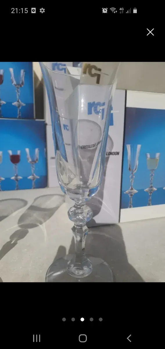 Copas de cristal transparentes