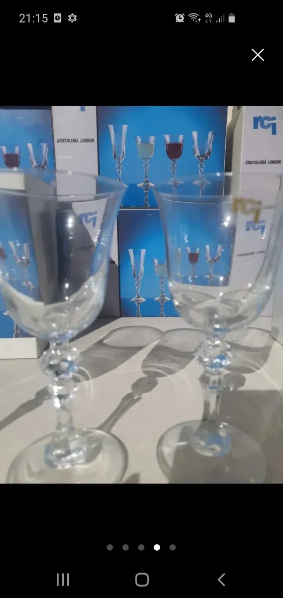 Copas de cristal transparentes