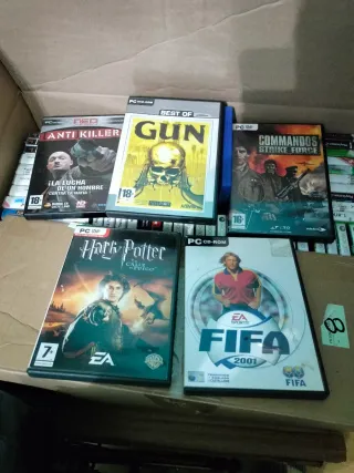 Lote Videojuegos PC: FIFA 2001, Harry Potter, Gun,