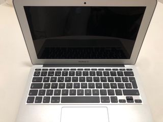 MacBook Air (11-inch,Early 2015) SIN FUNCIONAR
