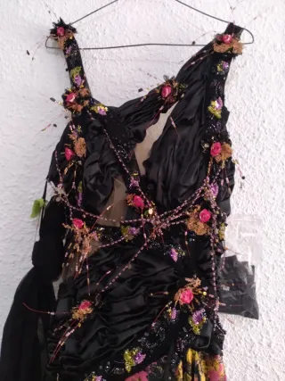 Vestido largo negro floral