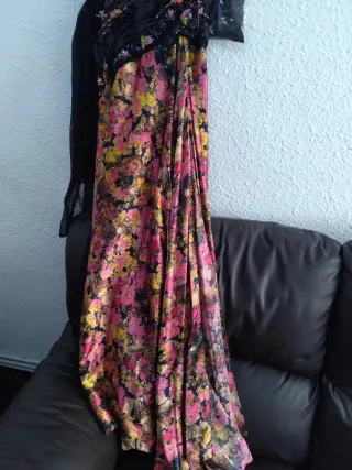 Vestido largo negro floral