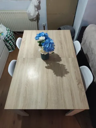 Mesa extensible madera.