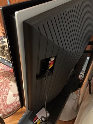 TV BeoVision7 y Mando Beo4 B&O