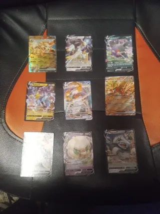 Caja de cartas Pokémon Corona Astral