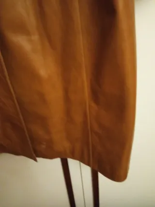 Gabardina de cuero auténtico con cinturón