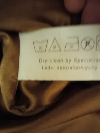 Gabardina de cuero auténtico con cinturón