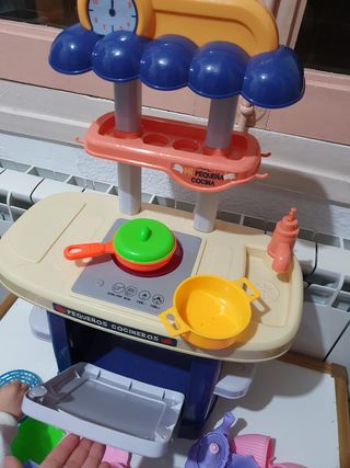 Cocina de juguete con accesorios
