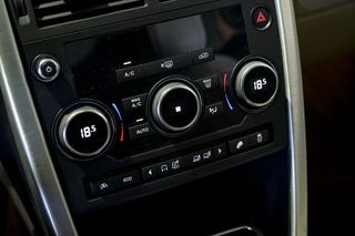 Land-Rover Discovery Sport LAND-ROVER 2.0L TD4 132kW 180CV 4x4 HSE