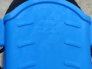 Aletas de natación azules ajustables